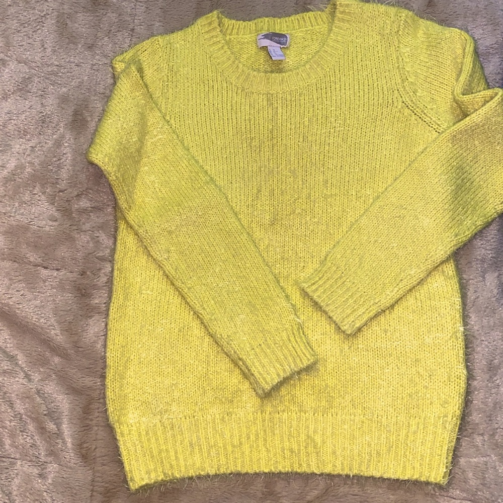 💛 Cozy Sweater - Picture 4 of 6